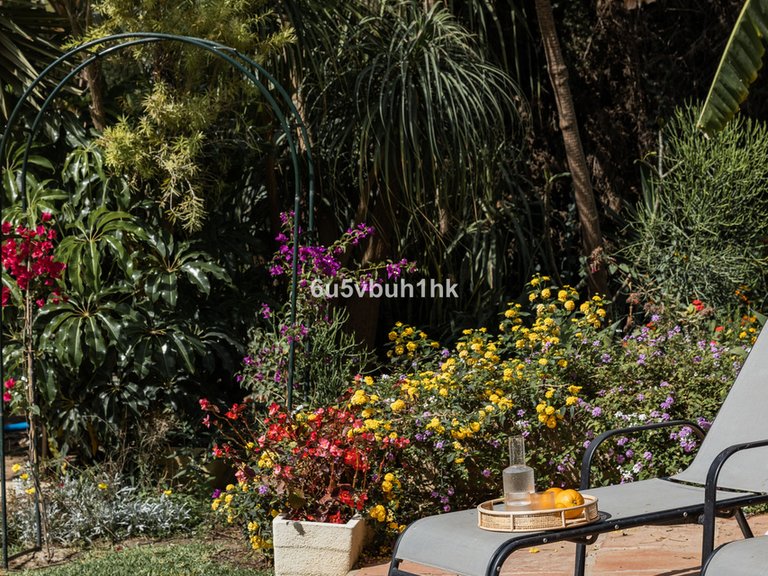 Villa for Sale in El Coto, Malaga 14
