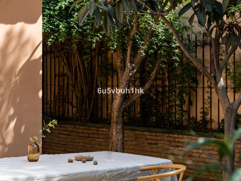 Villa for Sale in El Coto, Malaga 26