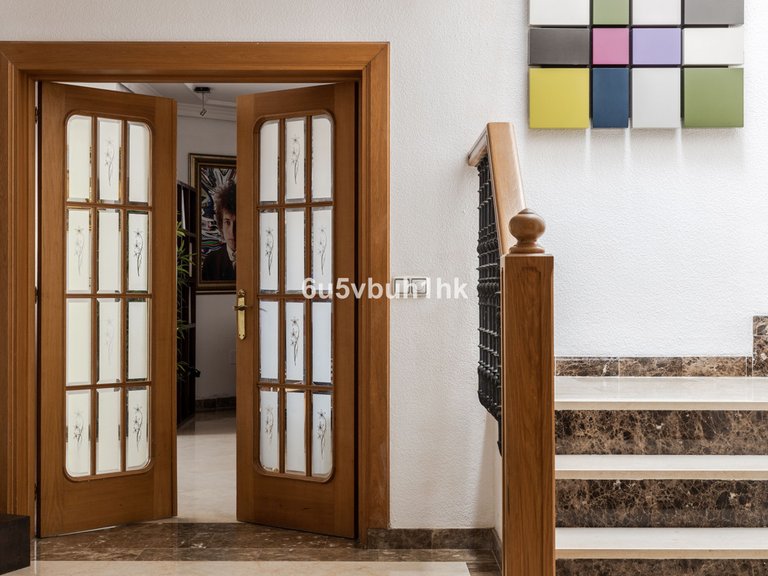 Villa for Sale in El Coto, Malaga 31