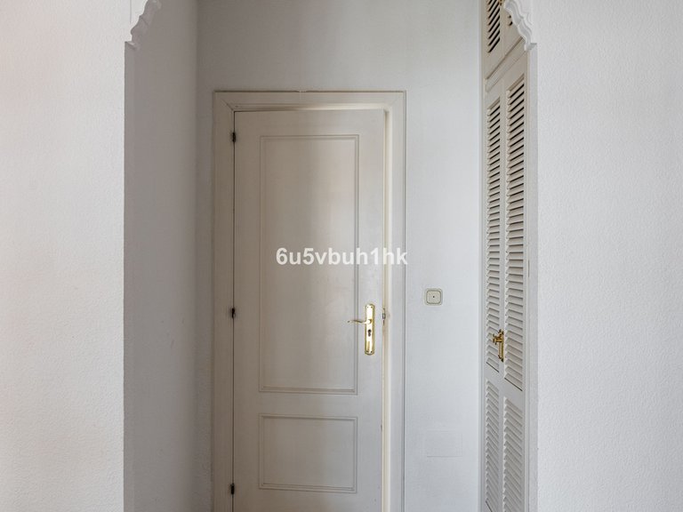 Villa for Sale in El Coto, Malaga 38