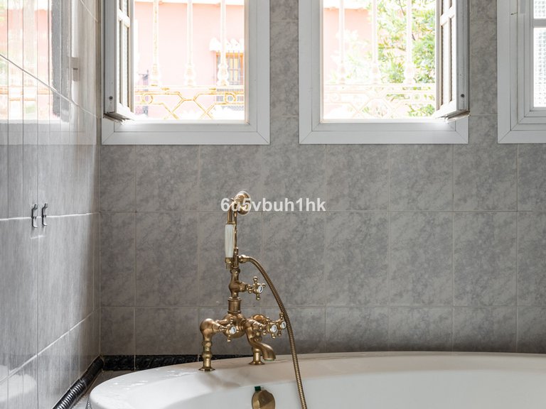 Villa for Sale in El Coto, Malaga 43