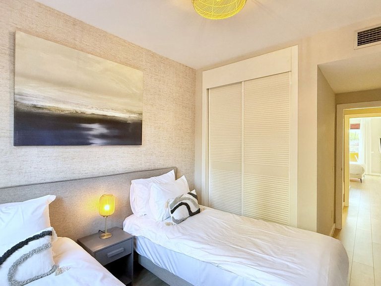 Apartment for Sale in Benahavís, Malaga 18