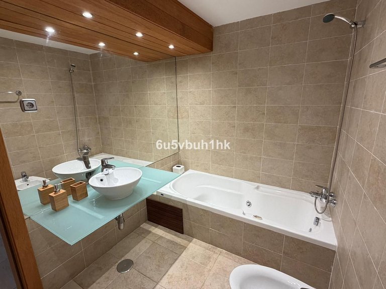 Apartment for Sale in Benalmadena, Malaga 16