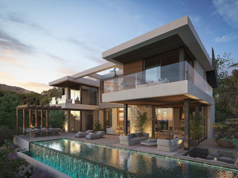 Villa for Sale in The Golden Mile, Malaga 1