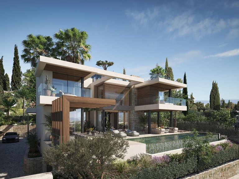 Villa for Sale in The Golden Mile, Malaga 4