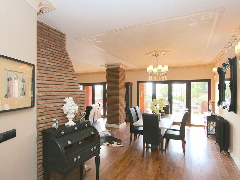 Villa for Sale in Costa del Sol Benalmadena Costa, Malaga 10