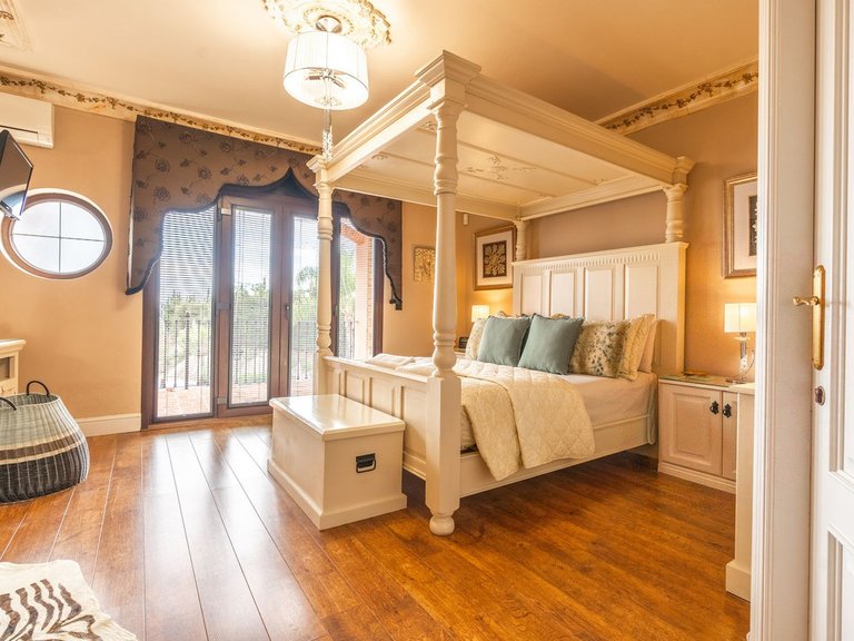 Villa for Sale in Costa del Sol Benalmadena Costa, Malaga 13