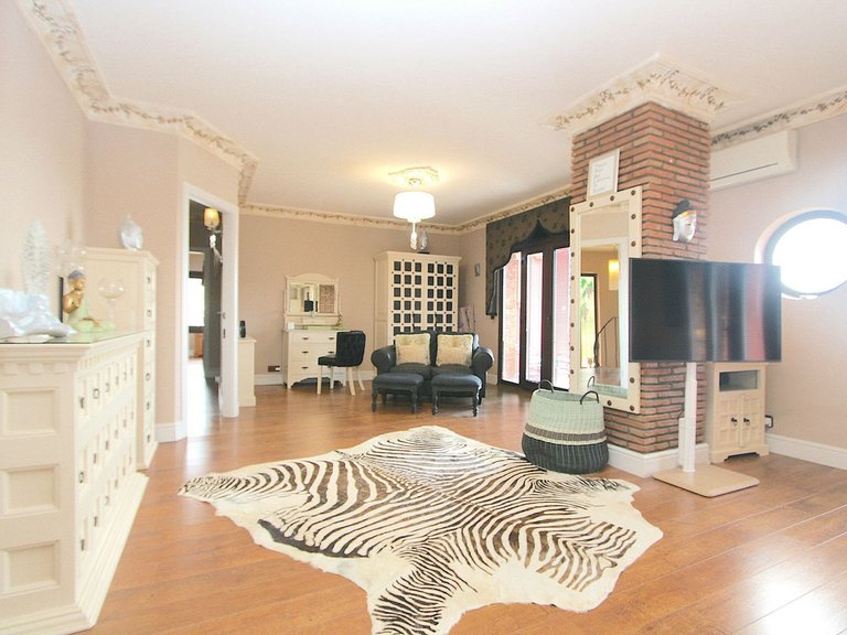 Villa for Sale in Costa del Sol Benalmadena Costa, Malaga 15