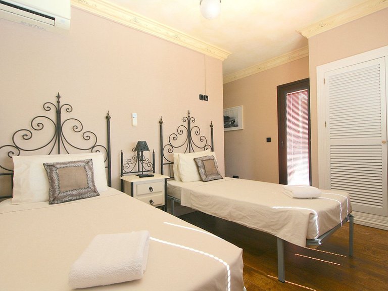 Villa for Sale in Costa del Sol Benalmadena Costa, Malaga 23