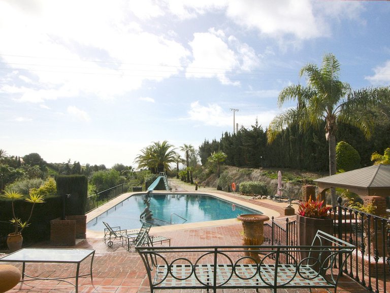 Villa for Sale in Costa del Sol Benalmadena Costa, Malaga 39