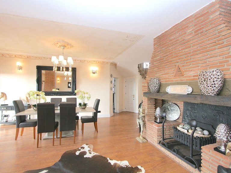 Villa for Sale in Costa del Sol Benalmadena Costa, Malaga 9