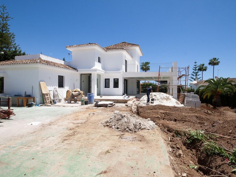 Villa for Sale in Elviria, Malaga 1