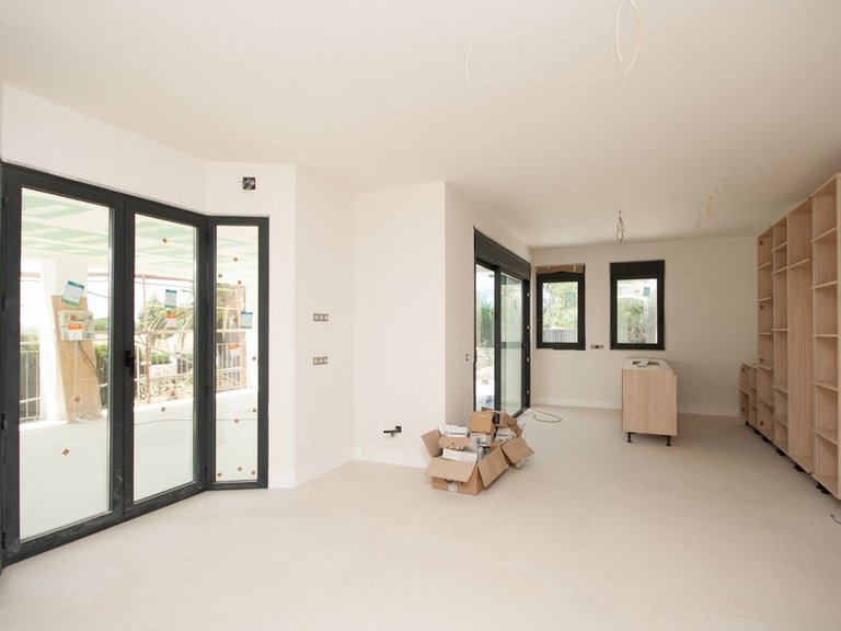 Villa for Sale in Elviria, Malaga 10