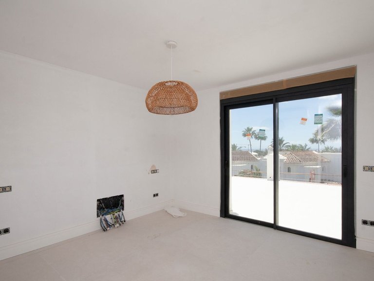 Villa for Sale in Elviria, Malaga 21