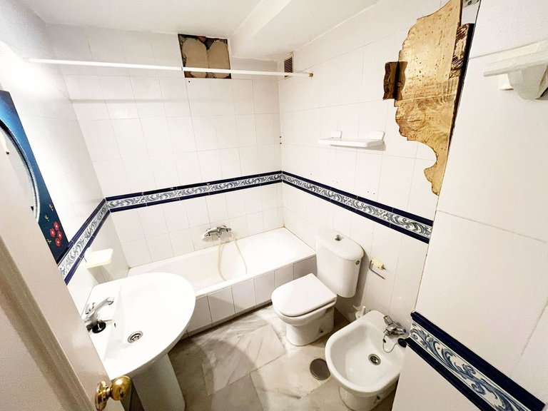 Apartment for Sale in Benalmadena, Malaga 7