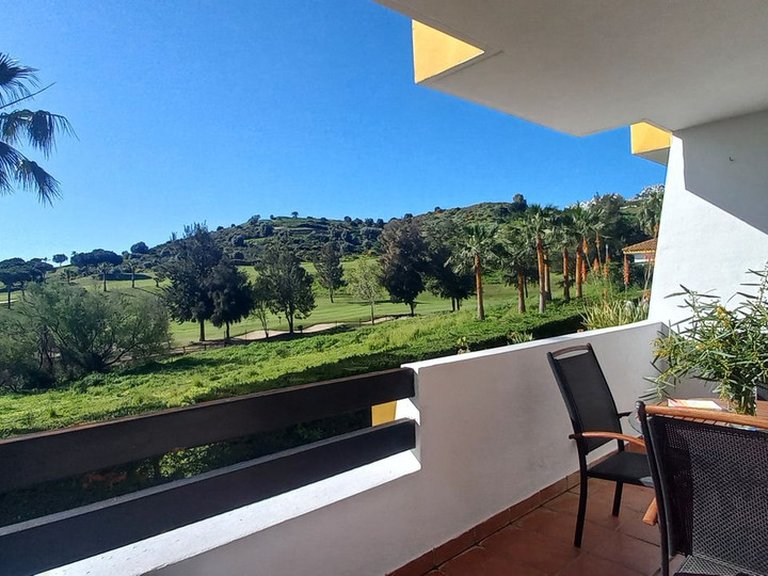 Apartment for Sale in Calanova Golf, Malaga 2