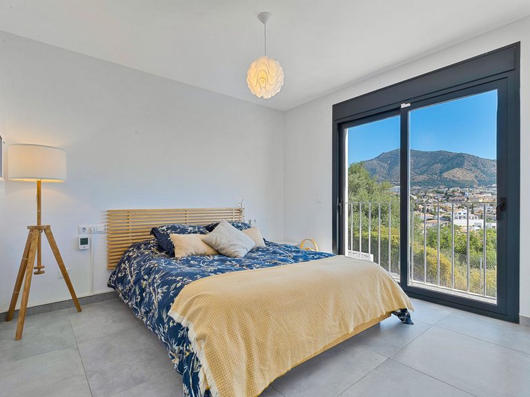 Villa for Sale in Fuengirola, Malaga 13