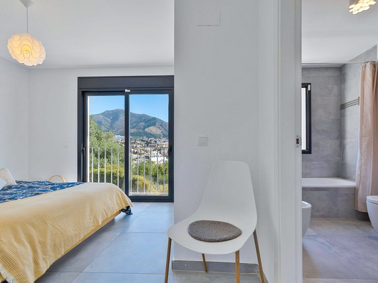 Villa for Sale in Fuengirola, Malaga 14