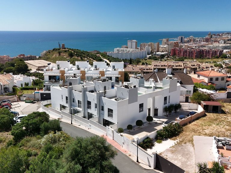 Villa for Sale in Fuengirola, Malaga 2