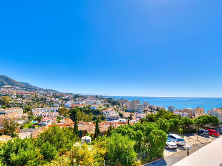 Villa for Sale in Fuengirola, Malaga 28