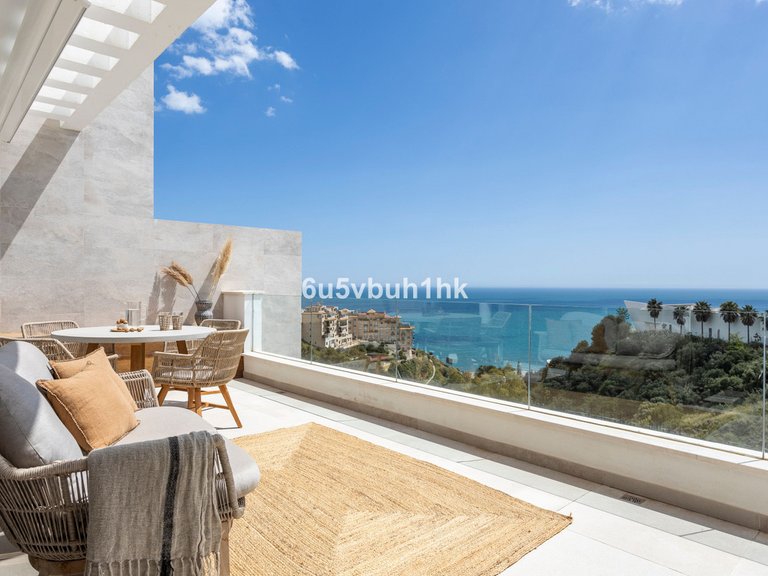 Apartment for Sale in Benalmadena, Malaga 9