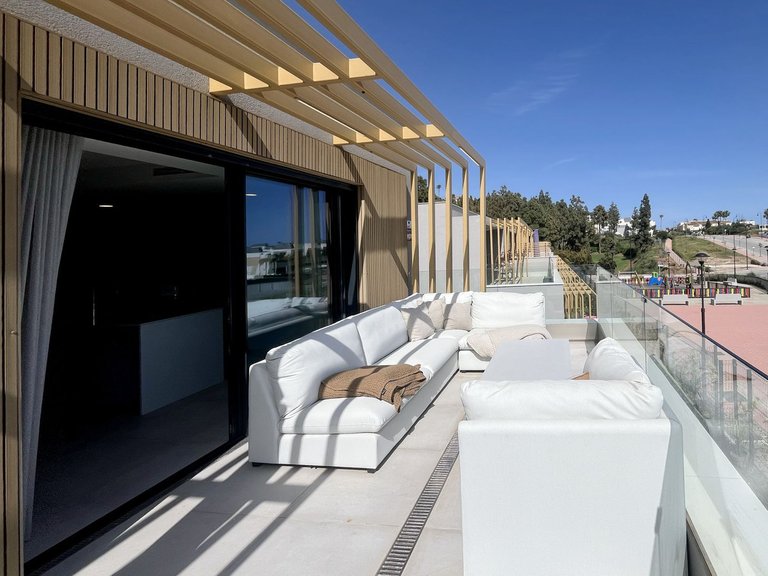 Villa for Sale in El Chaparral, Malaga 12