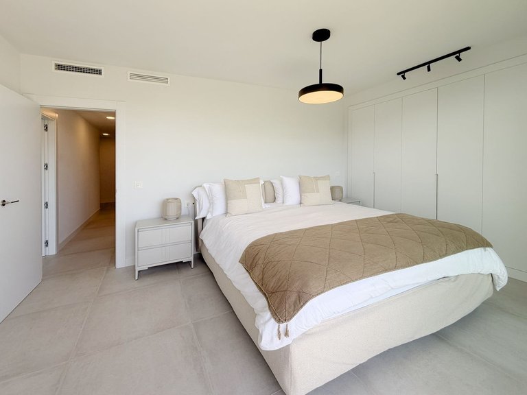 Villa for Sale in El Chaparral, Malaga 20