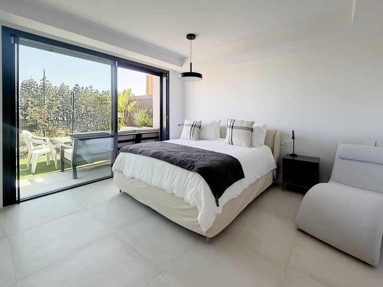 Villa for Sale in El Chaparral, Malaga 22