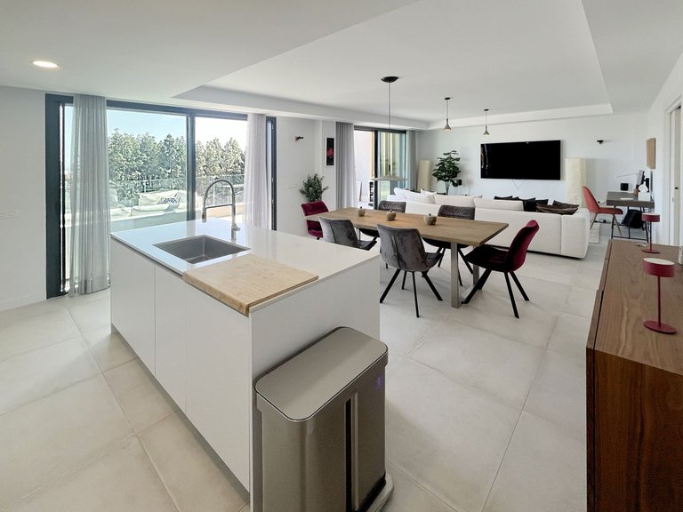 Villa for Sale in El Chaparral, Malaga 6