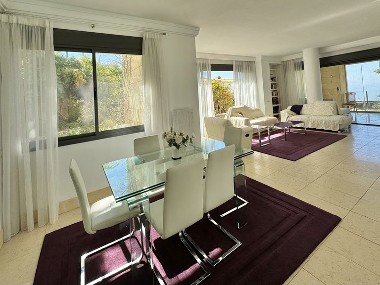 Apartment for Sale in Altos De Los Monteros, Malaga 10