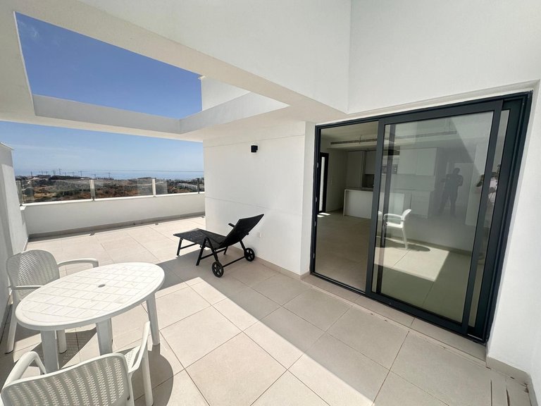 Apartment for Sale in Calanova Golf, Malaga 12