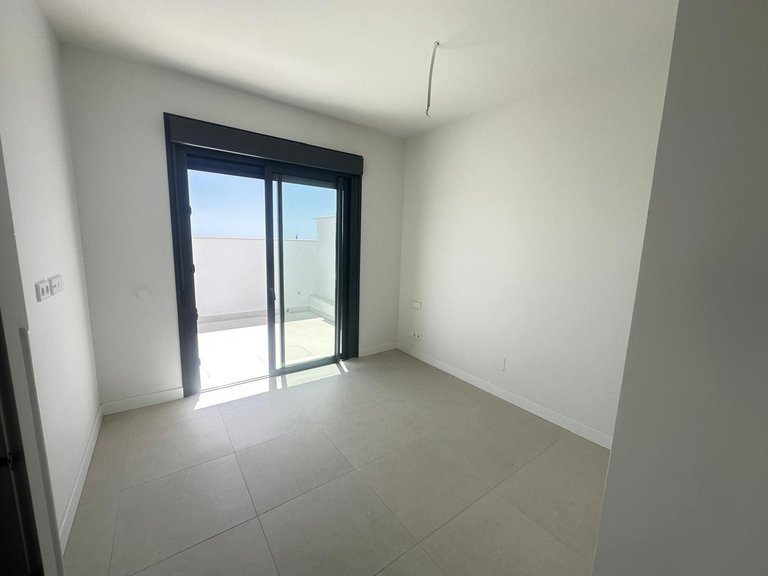 Apartment for Sale in Calanova Golf, Malaga 15