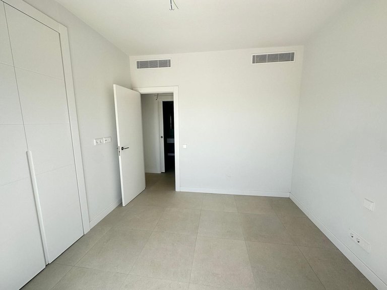 Apartment for Sale in Calanova Golf, Malaga 7