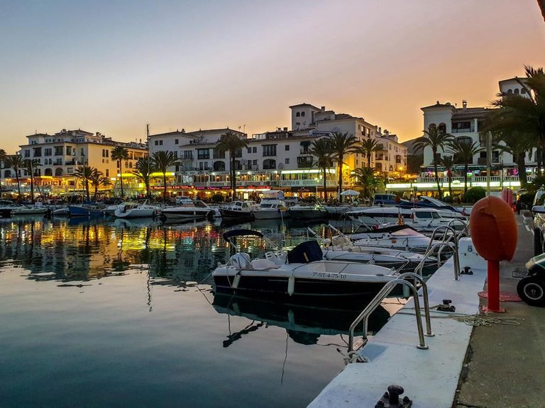 Apartment for Sale in La Duquesa, Malaga 39