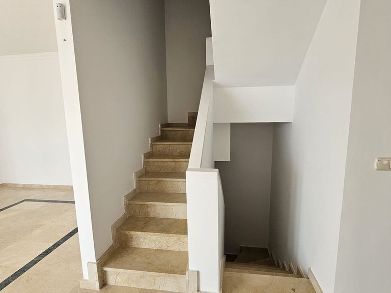 Villa for Sale in Doña Julia, Malaga 18