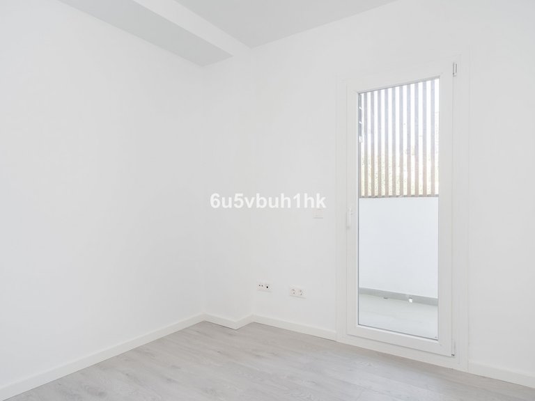 Apartment for Sale in Fuengirola, Malaga 17