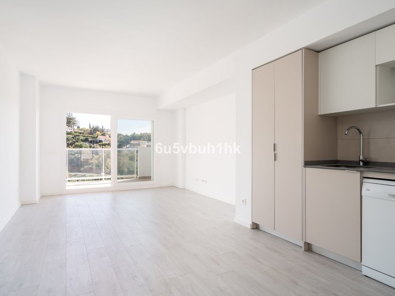 Apartment for Sale in Fuengirola, Malaga 4