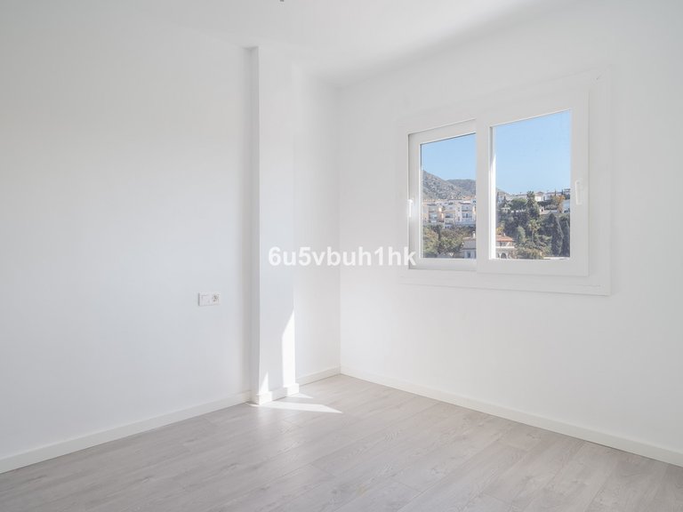 Apartment for Sale in Fuengirola, Malaga 8