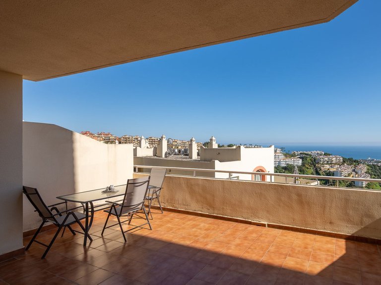 Apartment for Sale in Calahonda, Malaga 10