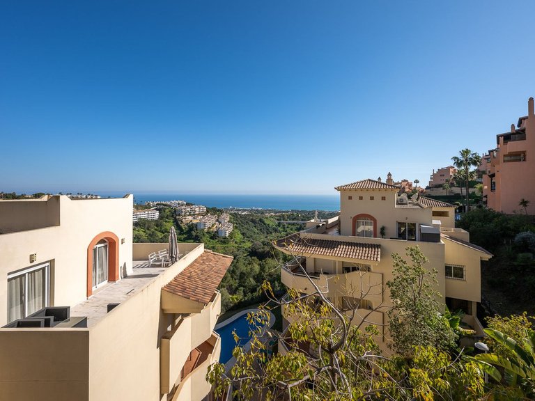 Apartment for Sale in Calahonda, Malaga 20