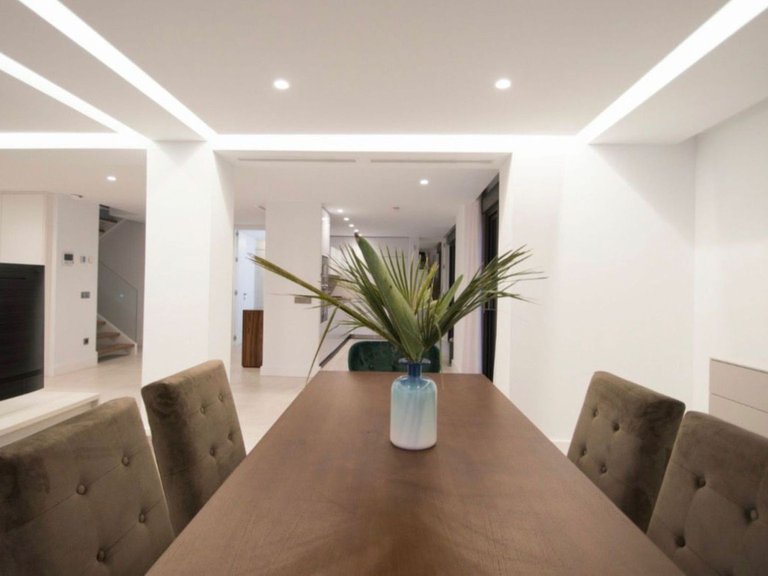 Villa for Sale in Nueva Andalucía, Malaga 3