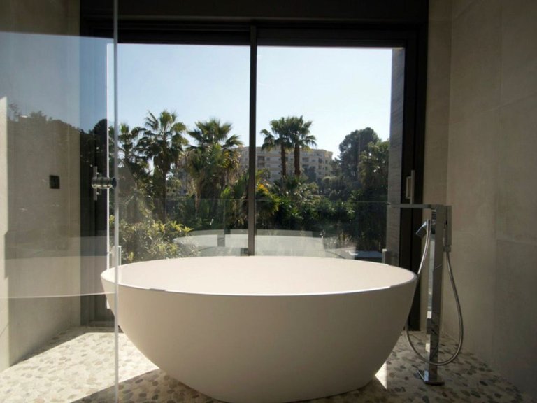 Villa for Sale in Nueva Andalucía, Malaga 6
