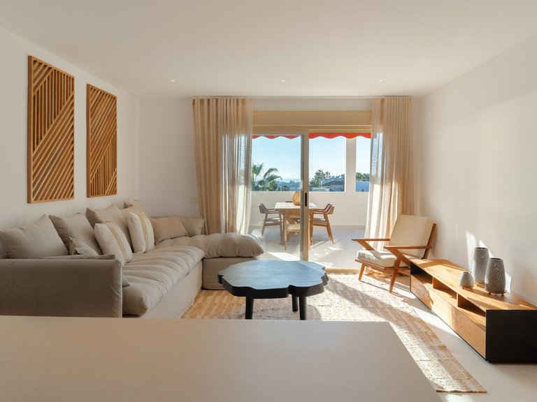 Apartment for Sale in Nueva Andalucía, Malaga 2
