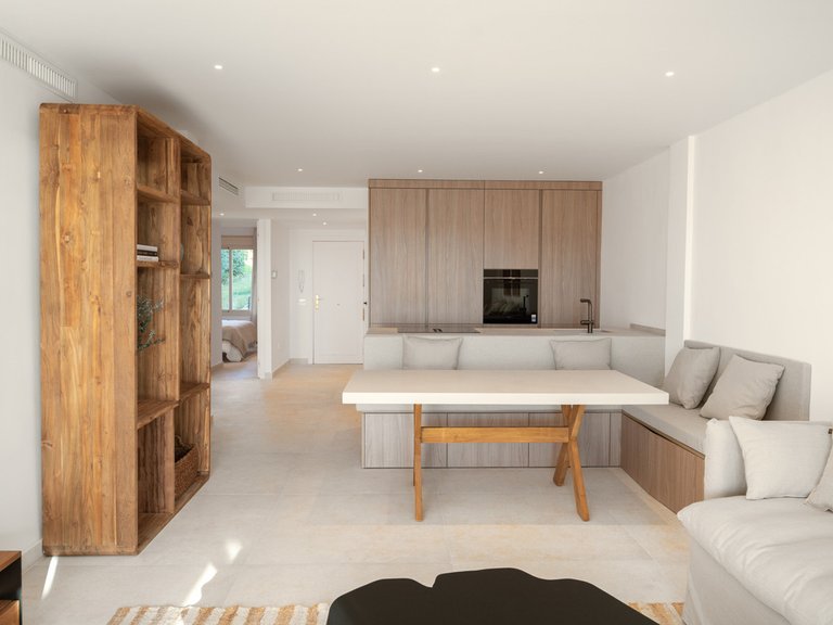 Apartment for Sale in Nueva Andalucía, Malaga 20