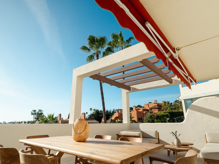 Apartment for Sale in Nueva Andalucía, Malaga 26