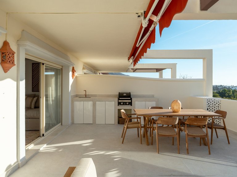 Apartment for Sale in Nueva Andalucía, Malaga 27