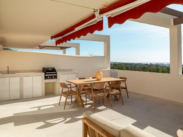 Apartment for Sale in Nueva Andalucía, Malaga 28
