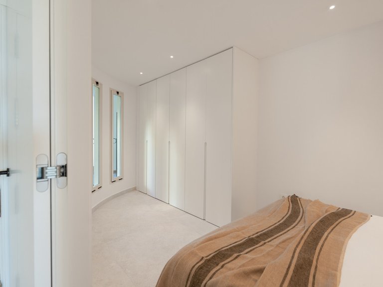 Apartment for Sale in Nueva Andalucía, Malaga 41