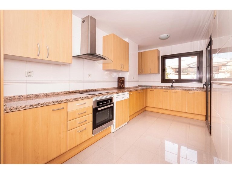 Apartment for Sale in Hacienda Del Sol, Malaga 13