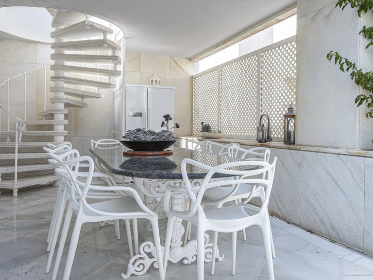 Penthouse for Sale in Puerto Banús, Malaga 14